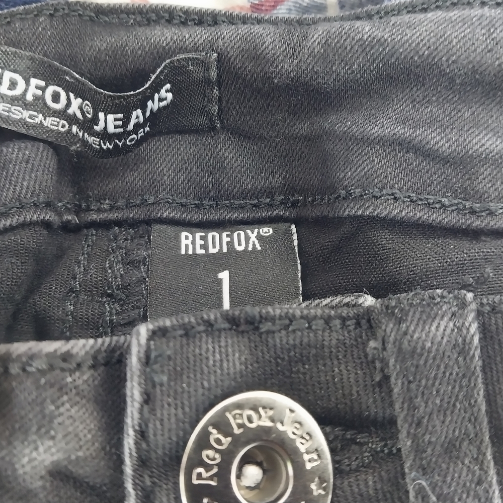 Red Fox Graphic distressed Jeans Size 1 - Picture 14 of 16